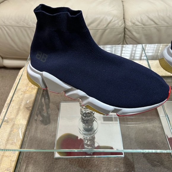 Nice luxury sneakers good condition worn three times - Picture 1 of 6